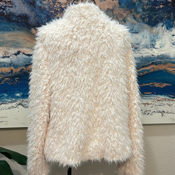 Ivory faux fur jacket - Picture 3 of 4